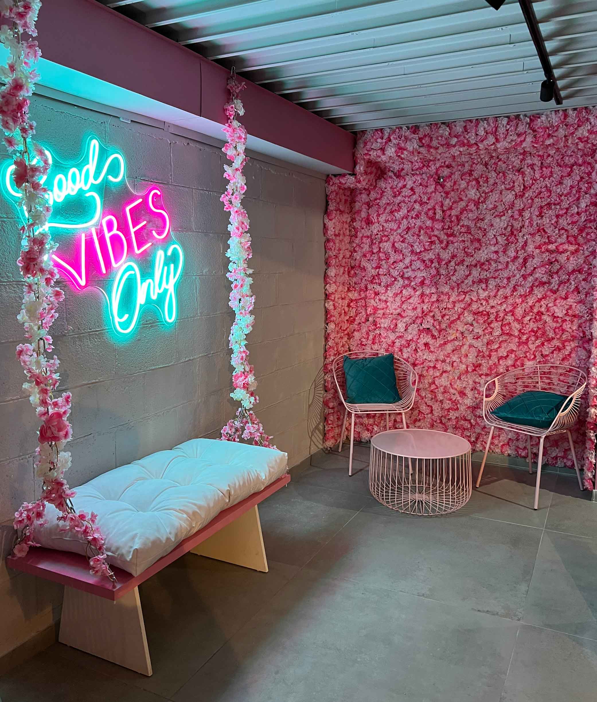 ‎⁨לופט בירושלים בילי גין⁩